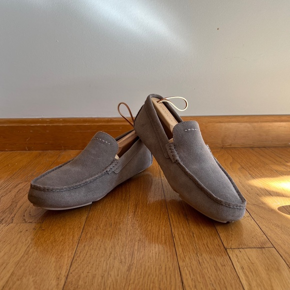 Ugg Australia Smoky Taupe Suede Slip on Loafer - Picture 1 of 2